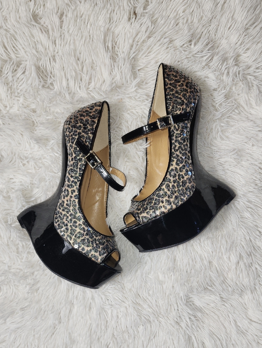 Chinese Laundry Leopard Sequin Heel-less Platform Wedge - Picture 4 of 11